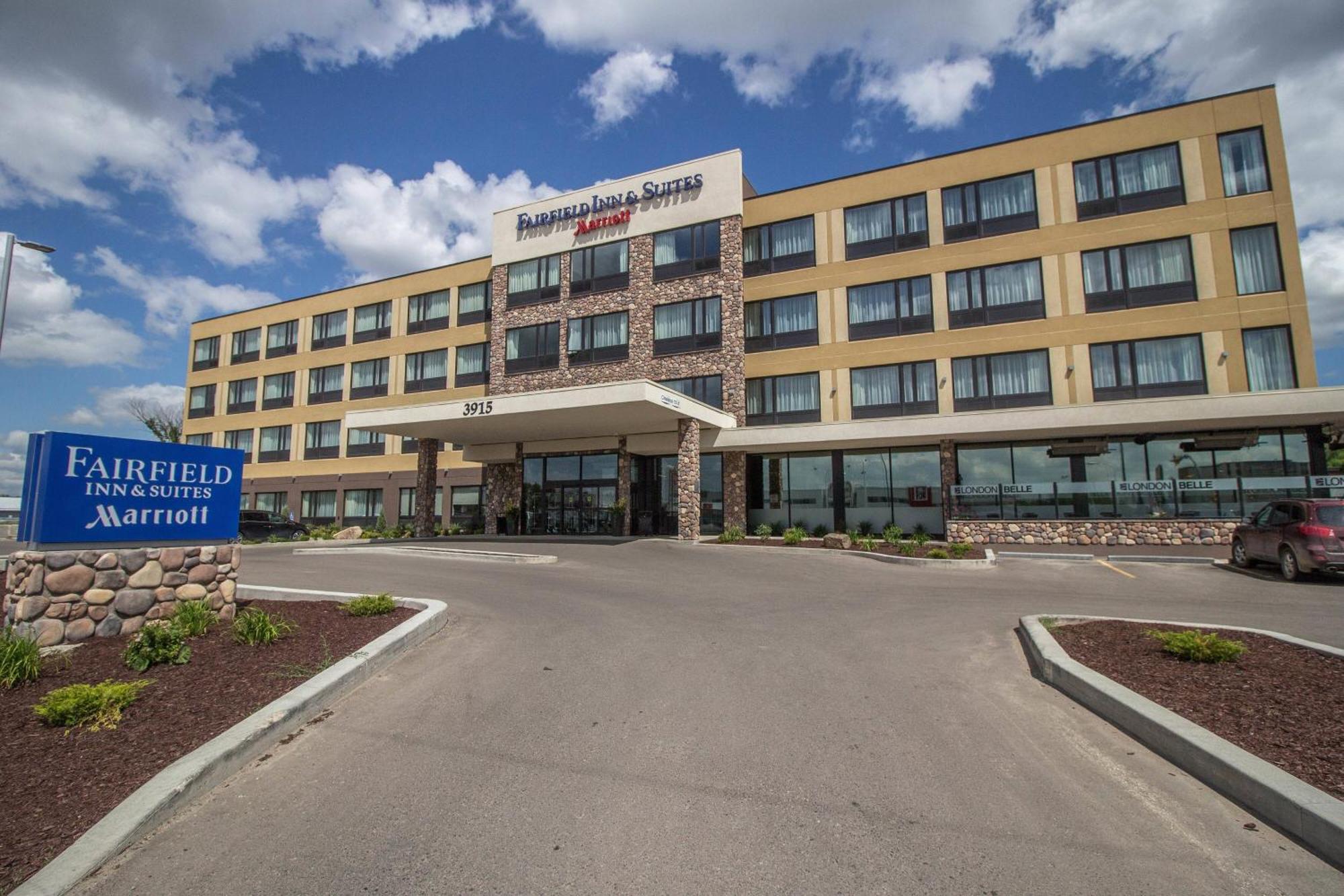 Fairfield Inn & Suites By Marriott Regina Luaran gambar